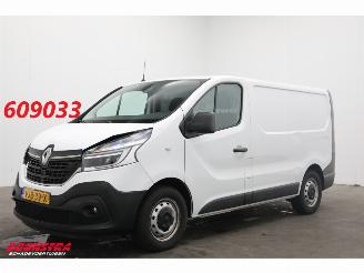 krockskadad bil bedrijf Renault Trafic 2.0 dCi 145 Aut. L1-H1 Comfort LED Navi Airco Cruise Camera PDC AHK 2021/1