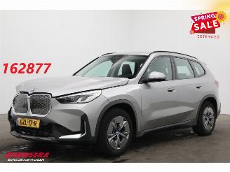 Vaurioauto  passenger cars BMW iX1 xDrive30 67 kWh LED ACC Apple/Android Camera SHZ 2025/1