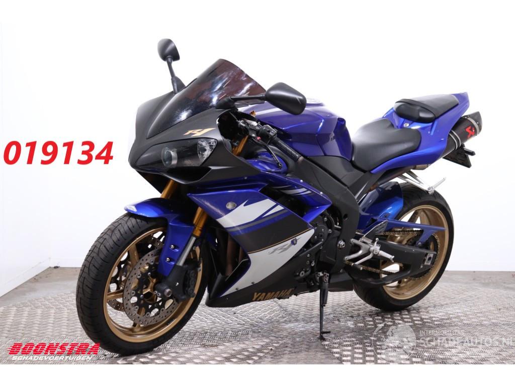 Yamaha  YZF-R1 Akrapovic