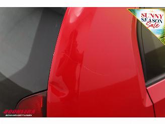 Volkswagen Up! 1.0 move up! 5-DRS BlueMotion Airco 158.229 km! picture 11