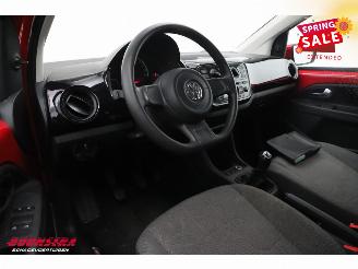 Volkswagen Up! 1.0 move up! 5-DRS BlueMotion Airco 158.229 km! picture 17