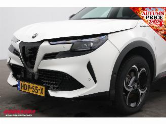 Alfa Romeo Junior 1.2 Turbo Hybrid Ibrida Speciale Navi Clima Cruise Camera SHZ PDC picture 14