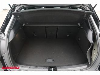Mercedes A-klasse 250 e AMG Pano LED ACC Apple/Android Camera SHZ 2.435 km! picture 32