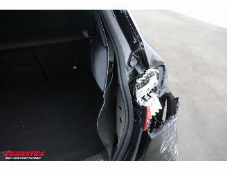Mercedes A-klasse 250 e AMG Pano LED ACC Apple/Android Camera SHZ 2.435 km! picture 9