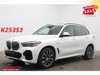 Auto incidentate BMW X5 xDrive45e M-Sport Pano LED ACC Lucht Memory Camera AHK 2022/2