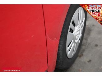 Volkswagen Up! 1.0 move up! 5-DRS BlueMotion Airco 103.234 km! picture 5