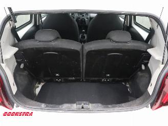 Peugeot 108 1.0 e-VTi Active 5-DRS Airco Bluetooth 137.303 km! picture 23