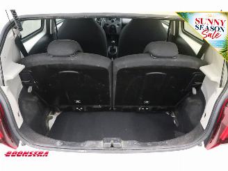 Peugeot 108 1.0 e-VTi Active 5-DRS Airco Bluetooth 137.303 km! picture 23