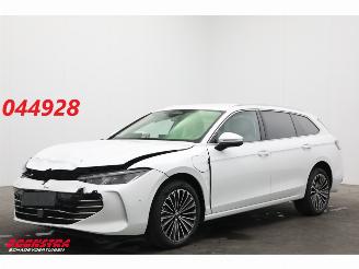 uszkodzony samochody osobowe Volkswagen Passat Variant 1.5 eHybrid Elegance LED ACC Memory Ventilatie LRHZ AHK 2025/4