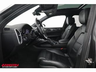 Porsche Cayenne 3.0 E-Hybrid Pano ACC PASM PDLS+ Memory 360° 45.923 km! picture 15