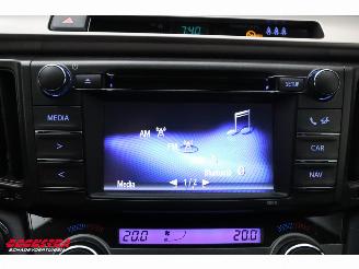 Toyota Rav-4 2.0 Style 4WD Aut. Navi Clima Cruise AHK picture 24