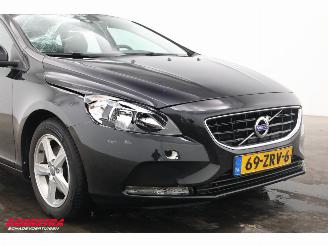 Volvo V-40 1.6 T3 Kinetic Pano Leder Navi Clima Cruise Camera PDC picture 5