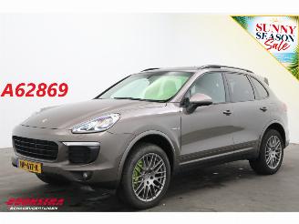 Coche accidentado Porsche Cayenne 3.0 S E-Hybrid Pano PDLS PASM Leder Cruise SHZ 2015/12