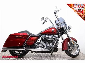 Harley-Davidson  FLHRSE5 CVO Road King picture 7