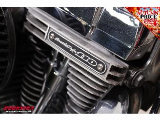 Harley-Davidson  FLHRSE5 CVO Road King picture 18