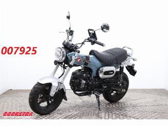 Vrakbiler auto Honda 2008 Dax ST125 ABS LED 2024/7