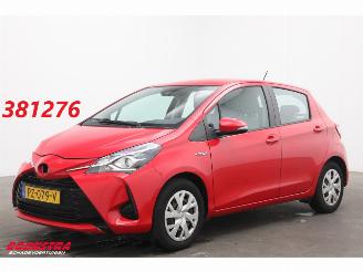 skadebil auto Toyota Yaris 1.5 Hybrid Comfort Clima Cruise Camera AHK 98.627 km! 2017/10