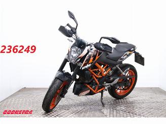 skadebil motor KTM 390 Duke ABS Arrow 2015/9