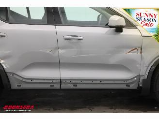 Volvo XC40 2.0 B3 Core Leder LED Apple/Android Camera SHZ LRHZ 9.998 km! picture 9