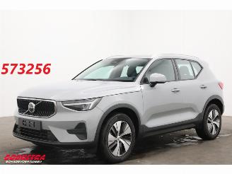 Coche accidentado Volvo XC40 2.0 B3 Core Leder LED Apple/Android Camera SHZ LRHZ 9.998 km! 2025/3