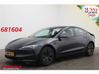 krockskadad bil auto Tesla Model 3 RWD 60 kWh Fahrbereit Pano LED ACC Leder Camera SHZ 2025/12