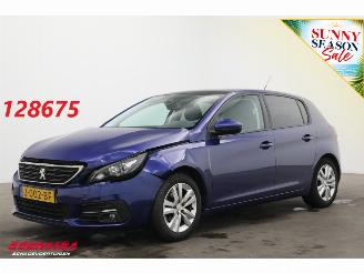 Unfallwagen Peugeot 308 1.2 PT Executive Pano Apple/Android Navi Cruise AHK 55.834 km! 2020/7