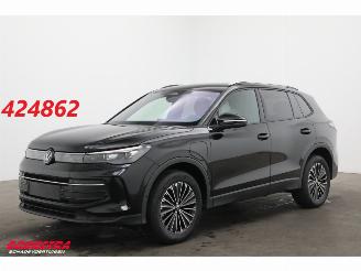 Vaurioauto  passenger cars Volkswagen Tiguan 1.5 eHybrid Life LED ACC Apple/Android Camera LRHZ 10 km!! 2025