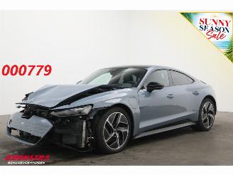 Damaged car Audi E-tron ACC Pano Clima Memory B&O Navi Virtual HUD SHZ PDC 2025/11