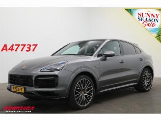 Vaurioauto  passenger cars Porsche Cayenne 3.0 E-Hybrid PASM PDCC Sport Chrono Pano ACC 360° Bose 2022/2