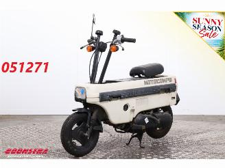 begagnad bil bromfiets Honda  Motocompo 1982/7