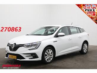 damaged passenger cars Renault Mégane Estate 1.0 TCe Business Zen Cruise Clima Navi Bluetooth PDC LMV 2022/9