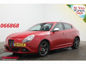 skadebil auto Alfa Romeo Giulietta 1.7 TBi Quadrifoglio Verde Navi Clima Cruise AHK 2011/4