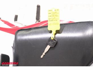Honda  RVF400 NC35 picture 17