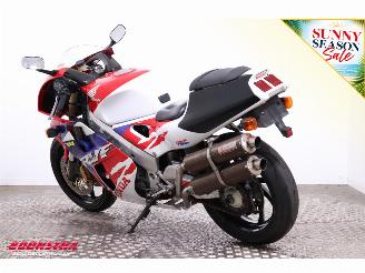 Honda  RVF400 NC35 picture 4