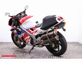 Honda  RVF400 NC35 picture 4