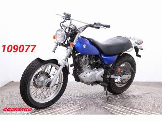 begagnad bil motor Suzuki  VanVan 200cc 3.781 km! 2003/7