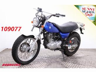 Käytettyjen motor cycles Suzuki  VanVan 125cc 3.781 km! 1999/7