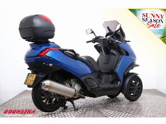 Peugeot Metropolis 400i picture 3