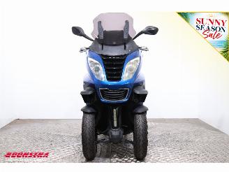 Peugeot Metropolis 400i picture 6