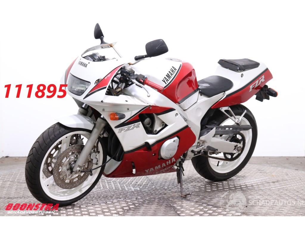 Yamaha FZR 400 RR