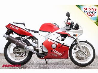 Yamaha FZR 400 RR picture 7