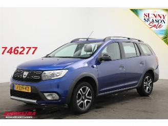 Damaged car Dacia Logan MCV 1.0 TCe Bi-Fuel Stepway Serie Limitee 15th Anniv. Clima Cruise Navi Leder Camera PDC 2020/9
