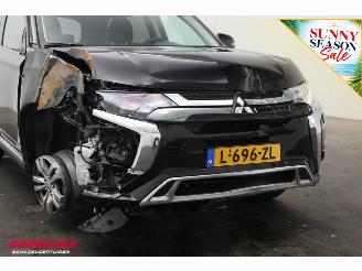 Mitsubishi Outlander 2.4 PHEV 4WD Pure Cruise Clima Camera PDC picture 9