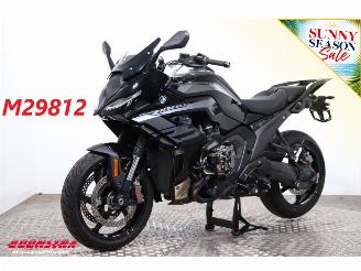 damaged motor cycles BMW  R 1300 RS Triple Black 3X Pakket Crusie Heizgriffe SHZ 2.405 km! 2025/10
