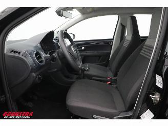 Volkswagen Up! 1.0 5-drs Airco 95.741 km! picture 17
