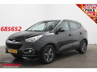 Käytettyjen passenger cars Hyundai Ix35 1.6i GDI Business Edition Cruise Clima SHZ Navi Camera PDC 2014/12