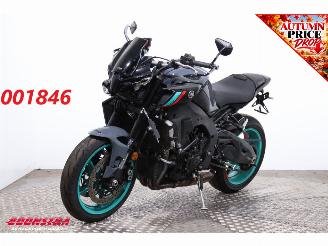 krockskadad bil motor Yamaha MT-10 ABS LED Cruise Mivv 2023/11