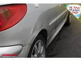 Peugeot 206 CC 1.6-16V Roland Garros Hardtop Clima Leder picture 5