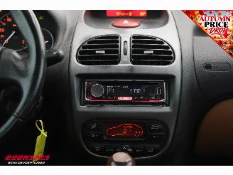 Peugeot 206 CC 1.6-16V Roland Garros Hardtop Clima Leder picture 8