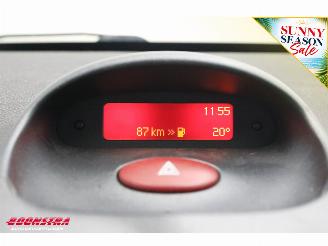 Peugeot 206 CC 1.6-16V Roland Garros Hardtop Clima Leder picture 15